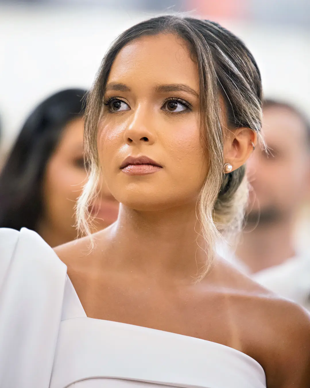 Fotografia de formatura em Rio Grande com emoção dos formandos.